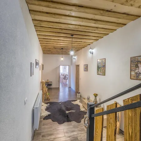 Privat Na Vrsku منزل للإقامة *