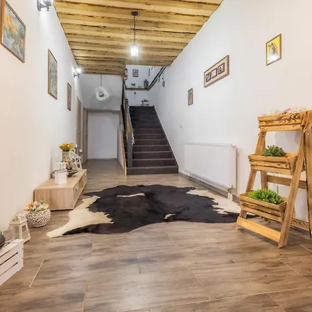 Privat Na Vrsku منزل للإقامة Ždiar