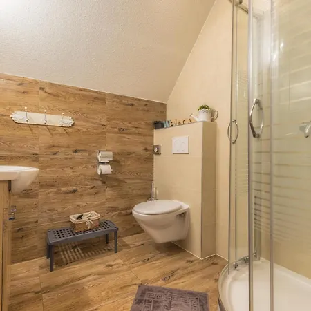 Privat Na Vrsku Privatunterkunft Ždiar