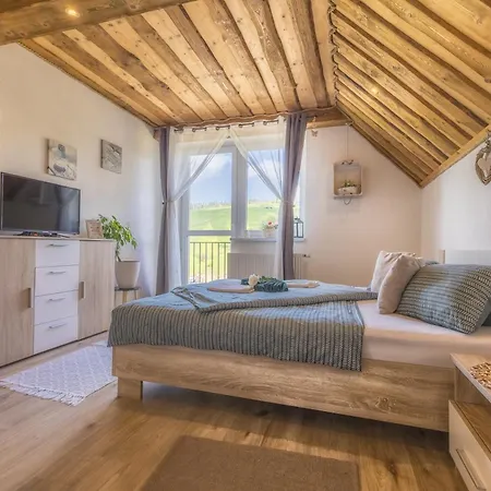 Privat Na Vrsku Privatunterkunft Ždiar